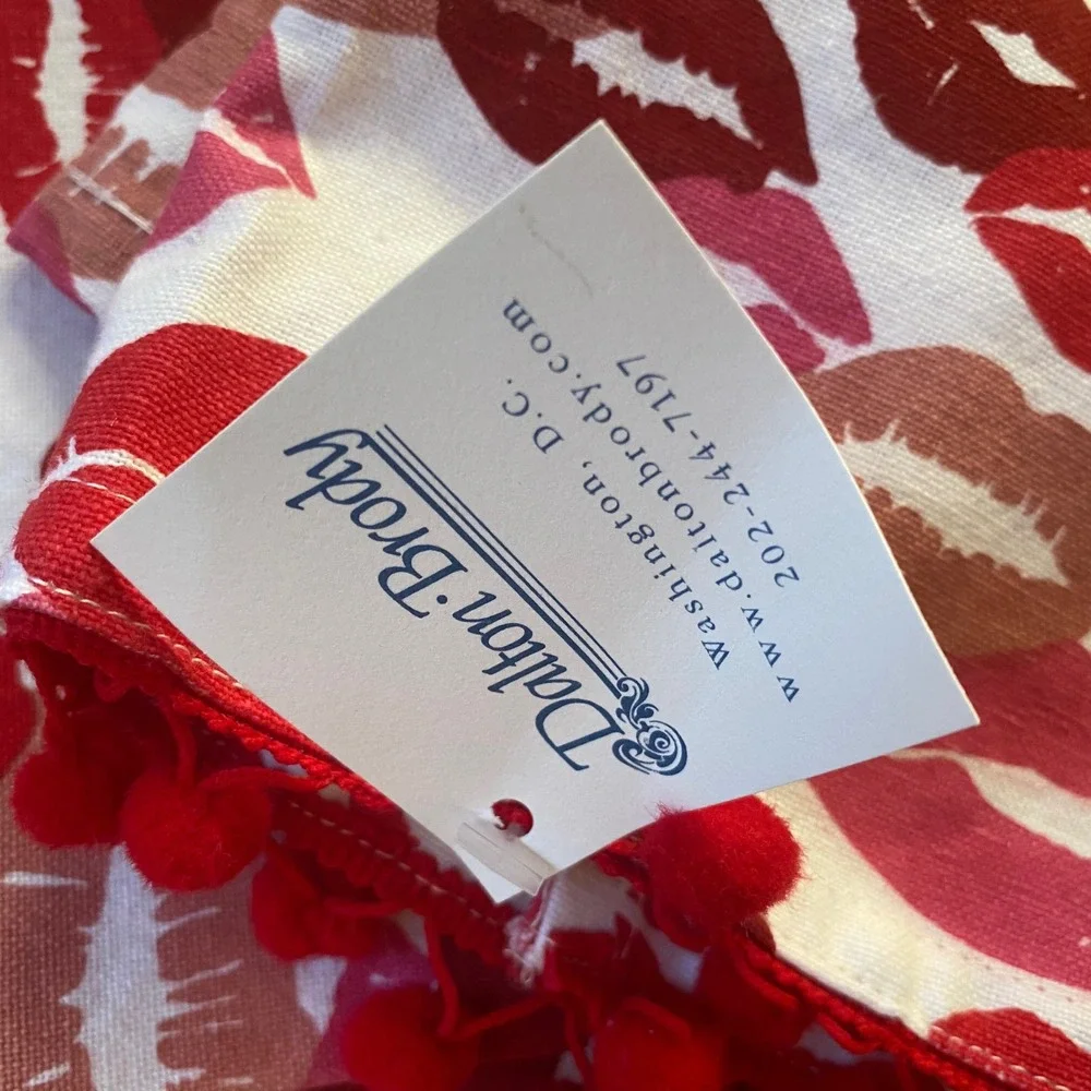 Dalton Brody Lipstick Kisses Cotton Tea‎ Towels Red Pom Pom Trim 2